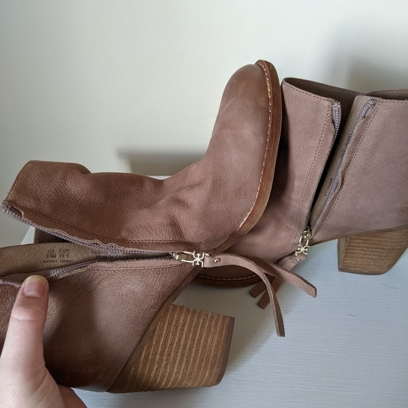 Sam Edelman Mariella Suede Leather Heeled Ankle Booties - Picture 4 of 10
